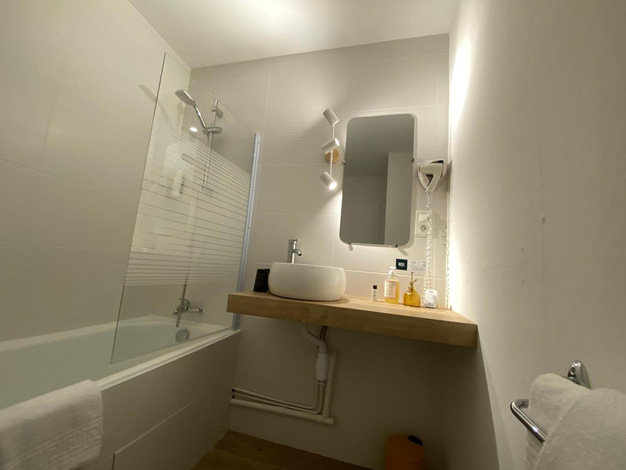 Rochemaure Logis Hotel Medieval, Montelimar Nord מראה חיצוני תמונה